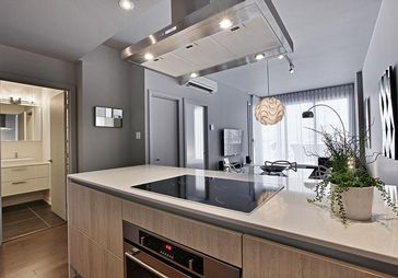 1212 bishop  ,  1/2 4  for rent