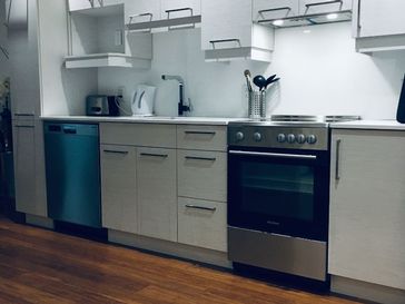 Fully Furnished 3.5 in Downtown very close to Concordia University!