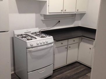 Newly Reno 4.5 in CDN with Heat &amp;amp; Water Inc!