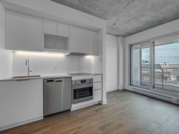 At MaryRobert, sumptuous living spaces are more important than ever! Loft-type 1 Bedroom condo!
