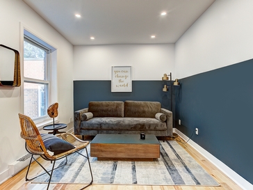 Spacious fully furnished 3.5 for rent near Berri-UQAM